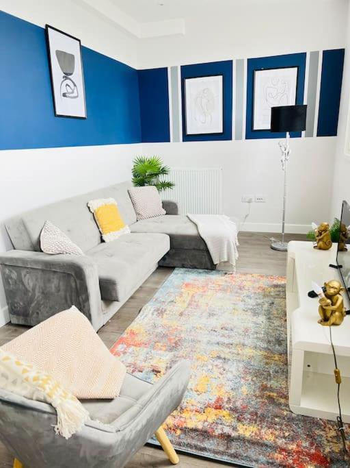 Coastal Luxury Home In マーゲイト エクステリア 写真
